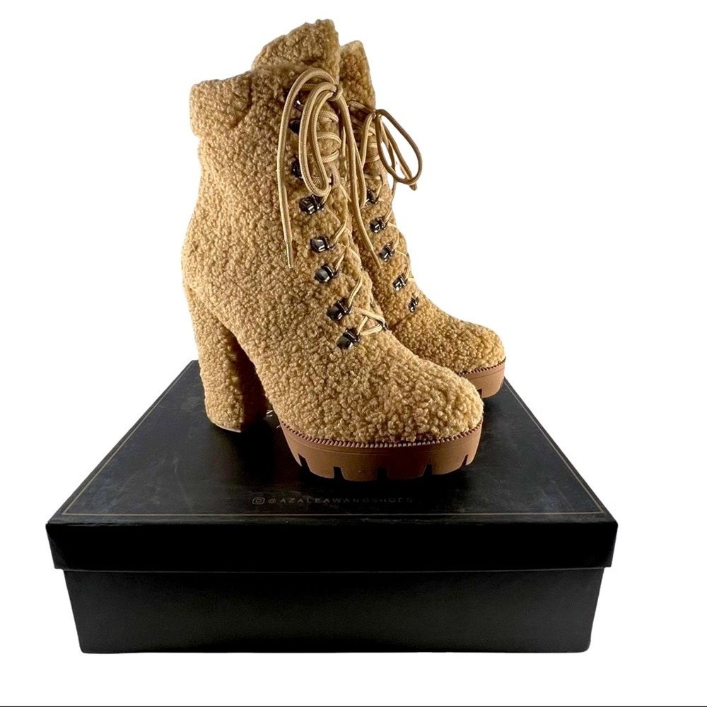 AZALEA WANG Fleece Combat Boots Beige lace up Lug Sole NEW WITH BOX 8.5
